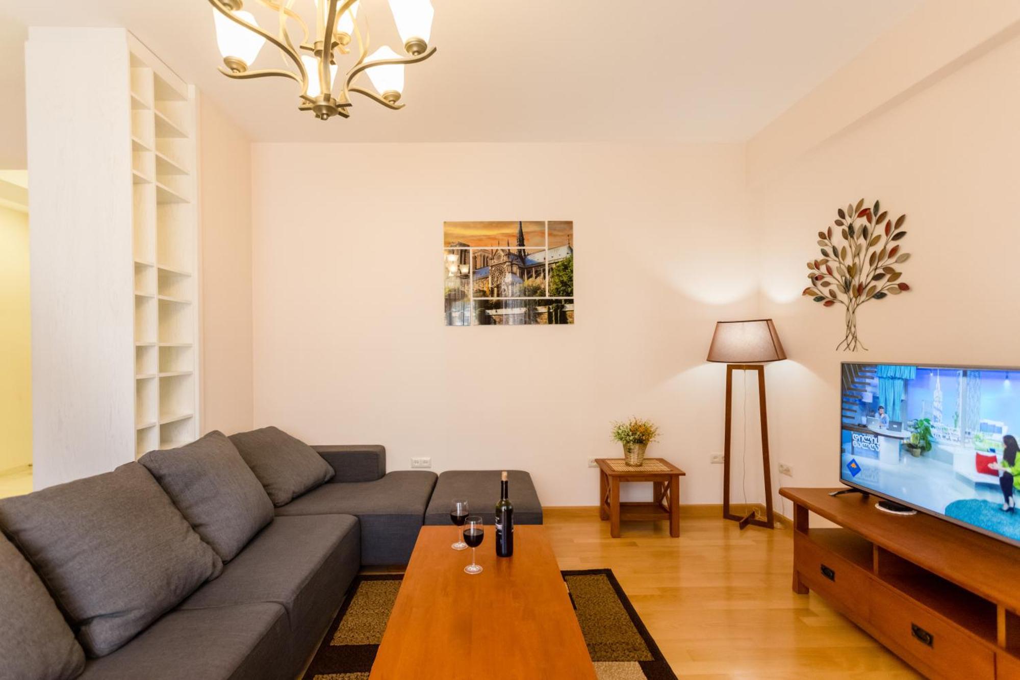 Downtown Two-Bedroom Apartment Ll Tiflis Exterior foto