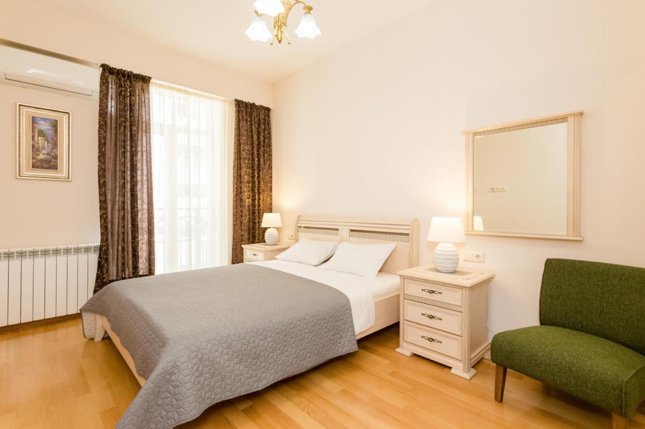 Downtown Two-Bedroom Apartment Ll Tiflis Exterior foto